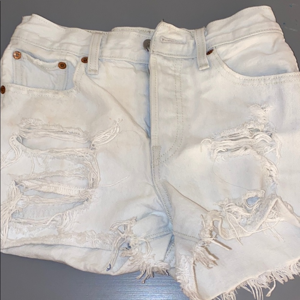 light washed Levi ripped jean shorts